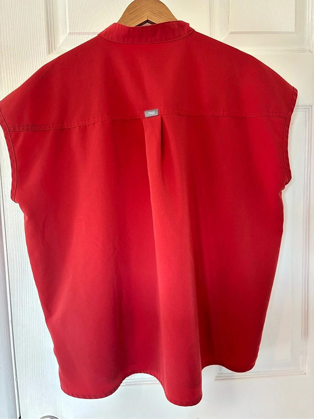 FIGS Rafaela Oversized Scrub Top Sleeveless Tunic Coral Large - Picture 4 of 4